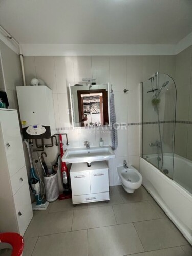 Thumbnail 6360159 - 11