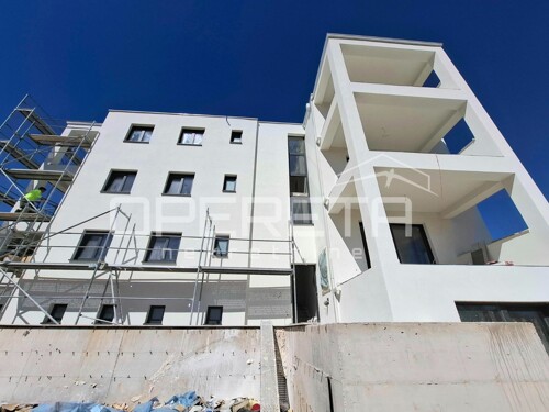 Top lokacija u Dalmaciji – Rogoznica, 70m od mora, useljenje ljeto 2025!