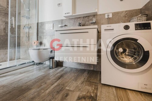 Thumbnail 6360288 - 6