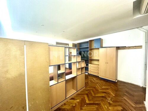 Thumbnail 6360367 - 10