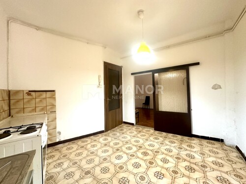 Thumbnail 6360367 - 5