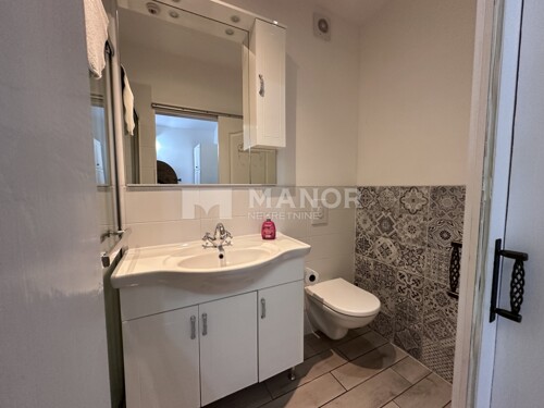 Thumbnail 6360368 - 5