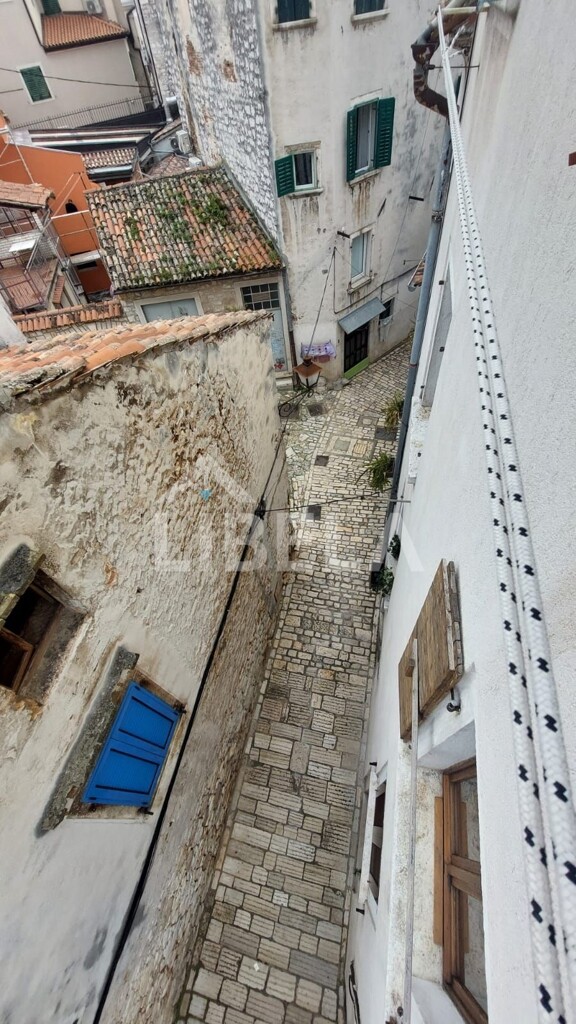 Image 6360383 - 13
