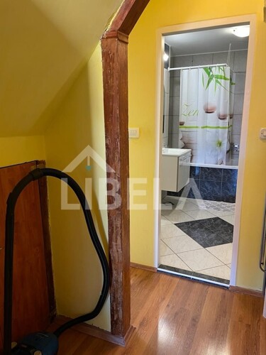 Thumbnail 6360383 - 10