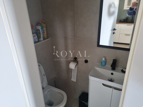 Thumbnail 6360645 - 5