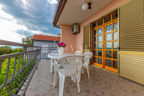 Thumbnail 6360647 - 4