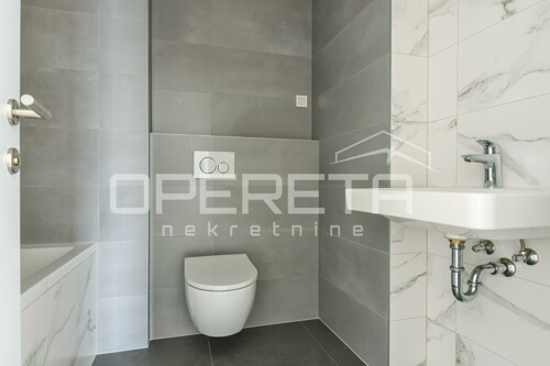 Thumbnail 6360662 - 4