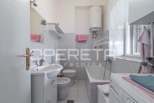 Thumbnail 6360664 - 6