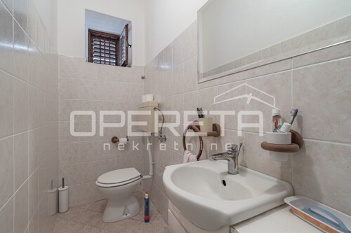 Thumbnail 6360664 - 7