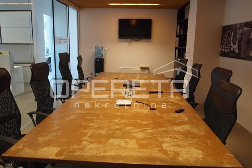 Thumbnail 6360670 - 3