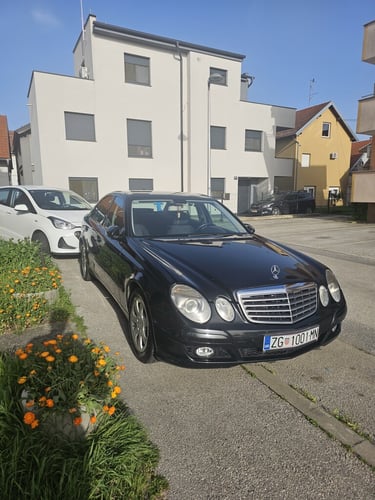 Mercedes e280 (w211)