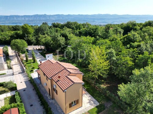 Thumbnail 6360738 - 3