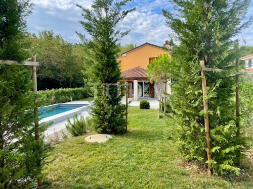 Thumbnail 6360738 - 4