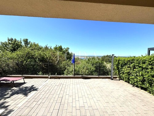 Thumbnail 6360742 - 3