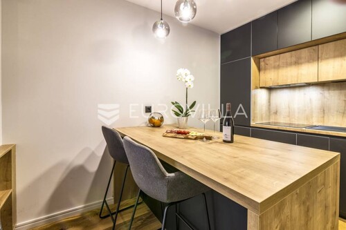 Thumbnail 6360745 - 11