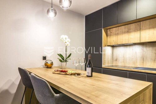 Thumbnail 6360745 - 10