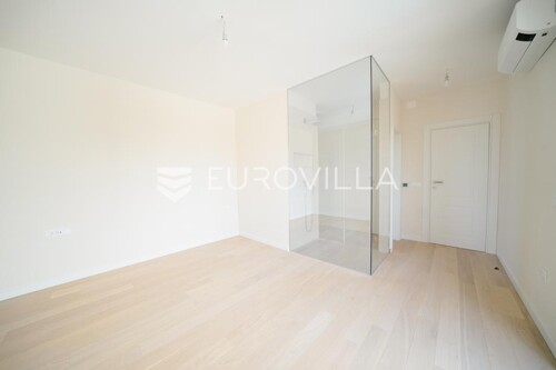 Thumbnail 6360754 - 21