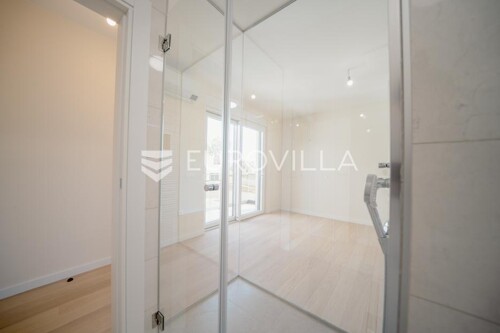 Thumbnail 6360754 - 19