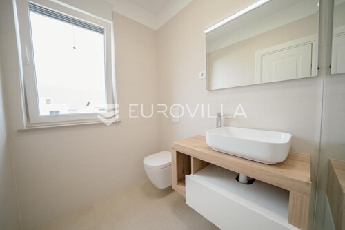 Thumbnail 6360754 - 24