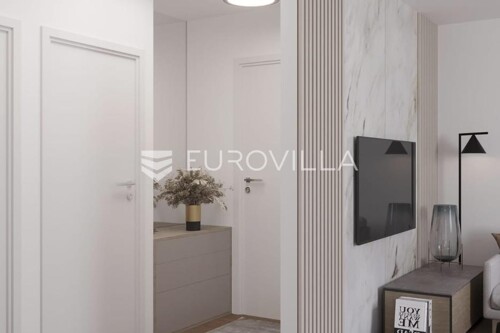 Thumbnail 6360757 - 4