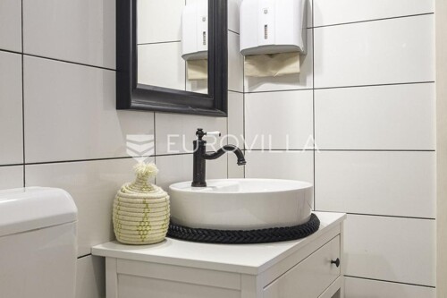 Thumbnail 6360772 - 17