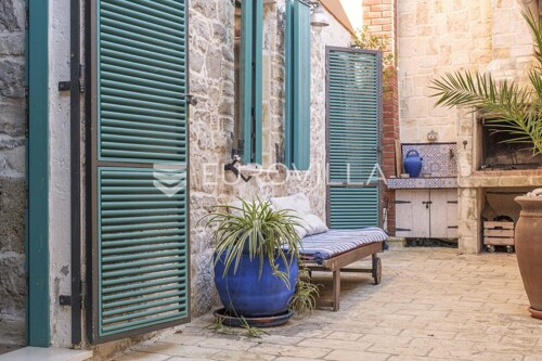 Thumbnail 6360772 - 75