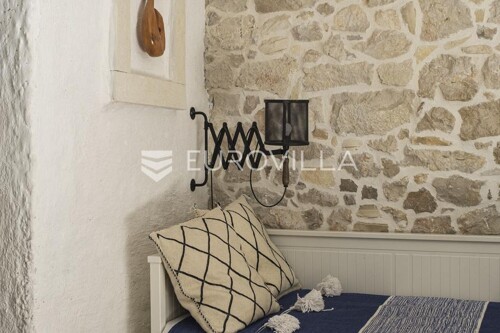 Thumbnail 6360772 - 48