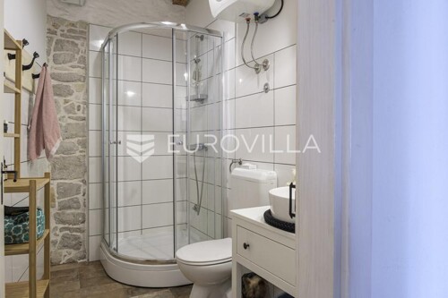 Thumbnail 6360772 - 16