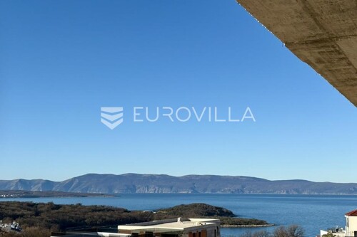 Thumbnail 6360775 - 3