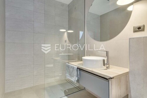 Thumbnail 6360780 - 21