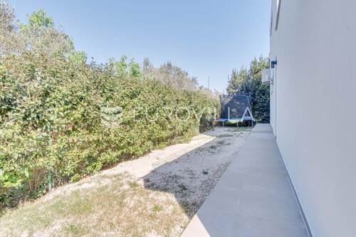 Thumbnail 6360780 - 29