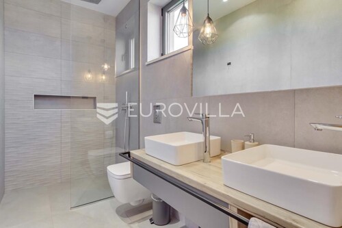 Thumbnail 6360780 - 19