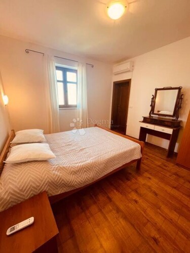 Thumbnail 6360795 - 9