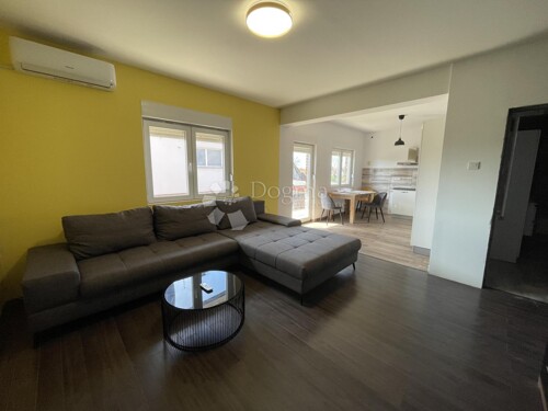 Thumbnail 6360803 - 5