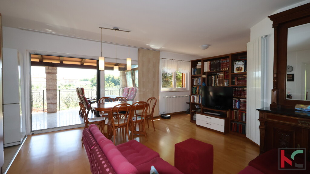 Image 6360817 - 7