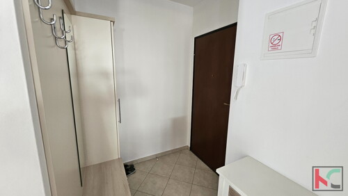 Thumbnail 6360818 - 13