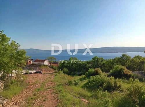 CRIKVENICA - Građevinsko zemljište s pogledom na more