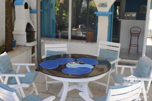 Thumbnail 6360856 - 9