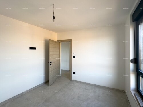 Thumbnail 6360862 - 9