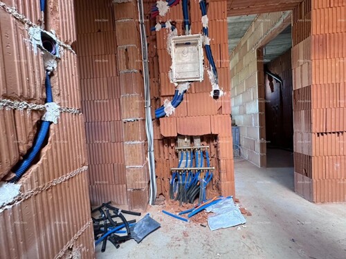 Thumbnail 6360863 - 10