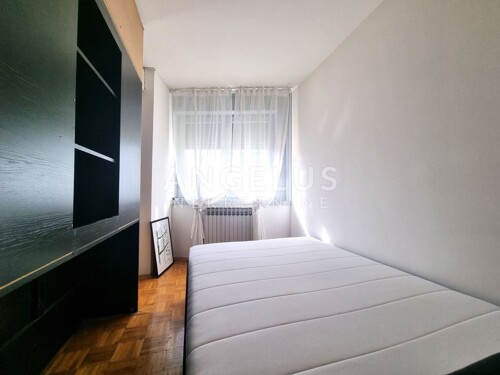 Thumbnail 6360877 - 5