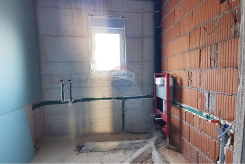 Thumbnail 6360884 - 10