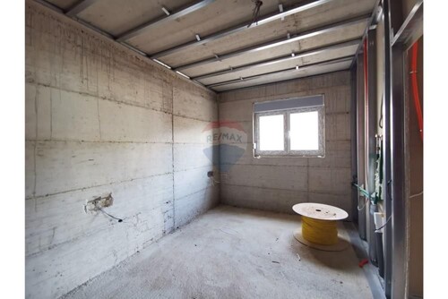 Thumbnail 6360884 - 9