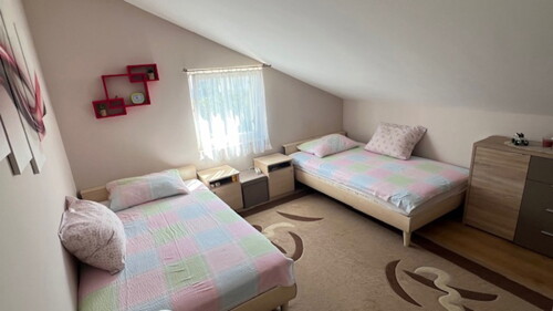 Thumbnail 6360892 - 8