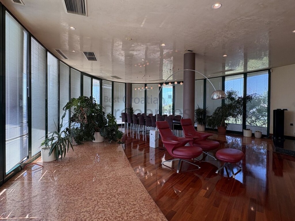 Image 6360934 - 11