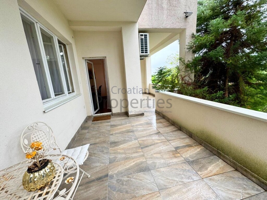 Image 6360935 - 21