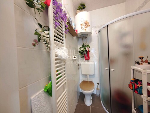 Thumbnail 6360958 - 9