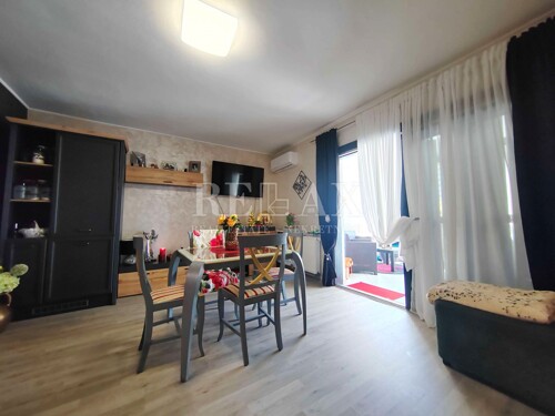 Thumbnail 6360958 - 4