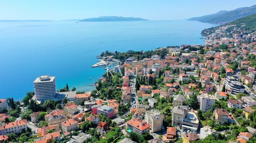Opatija, tihi centar, 2S+DB s pogledom na more
