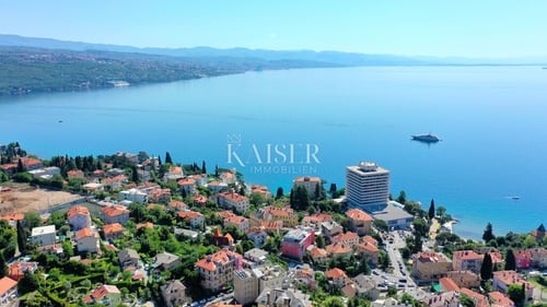 Opatija,centar, jednosobni stan na drugom katu s pogledom na